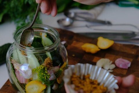 Qu'est-ce que la lacto-fermentation et comment se lancer ?